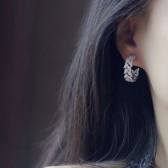 Sliver diamond hoop earrings - Picture 6 of 9